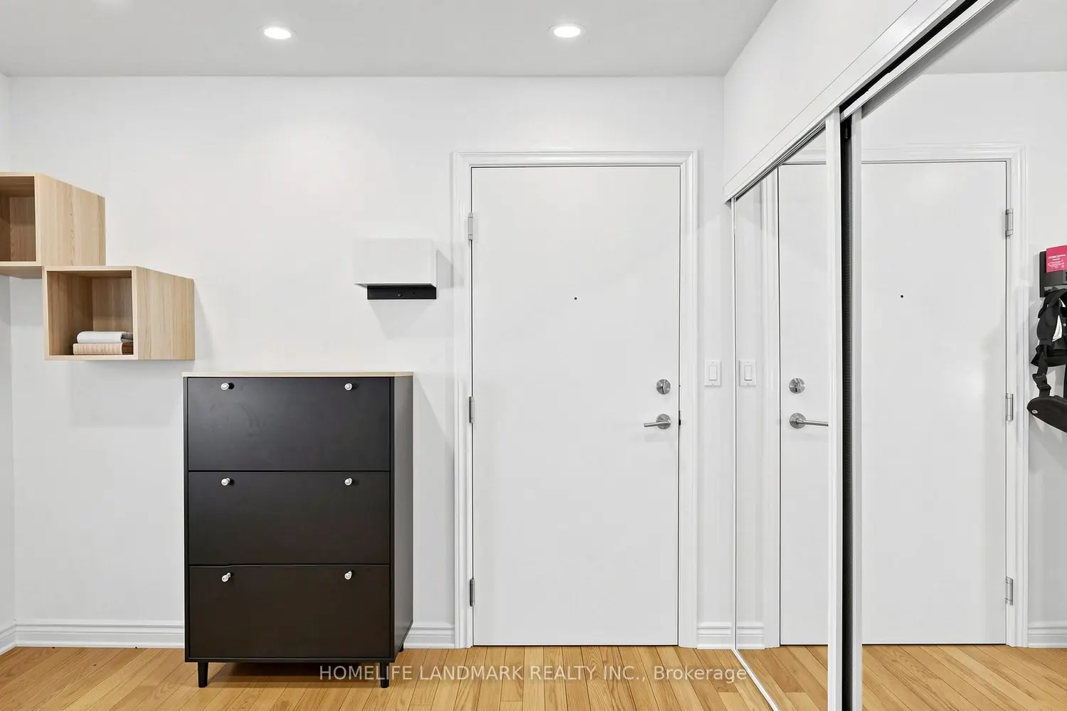 Additional image 10 of 270 Wellington Street 1124