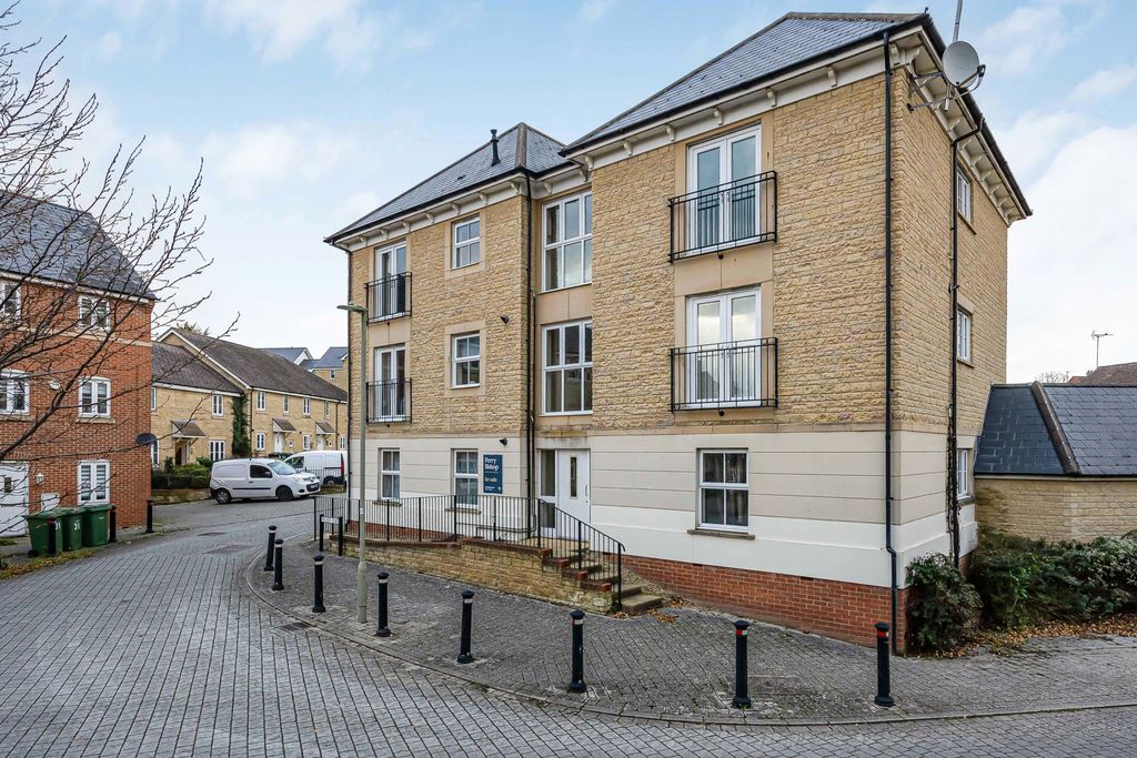 Additional image 12 of 2 bed flat for salePalmer Road, Faringdon, Oxfordshire SN7