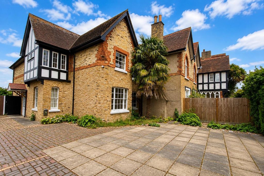 Additional image 9 of 18 bed detached house for saleClarence Place, Gravesend DA12
