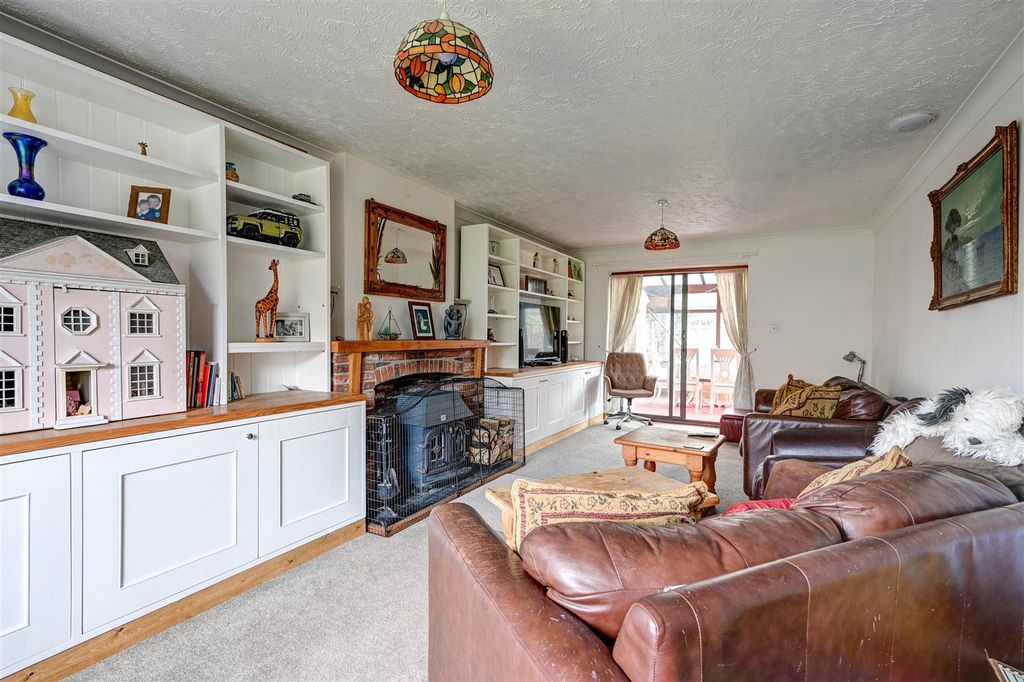 Additional image 5 of 5 bed detached house for saleFell Way, Bradwell, Great Yarmouth NR31