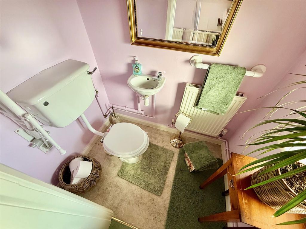 Additional image 27 of 4 bed detached house for saleMarine Crescent, Great Yarmouth NR30