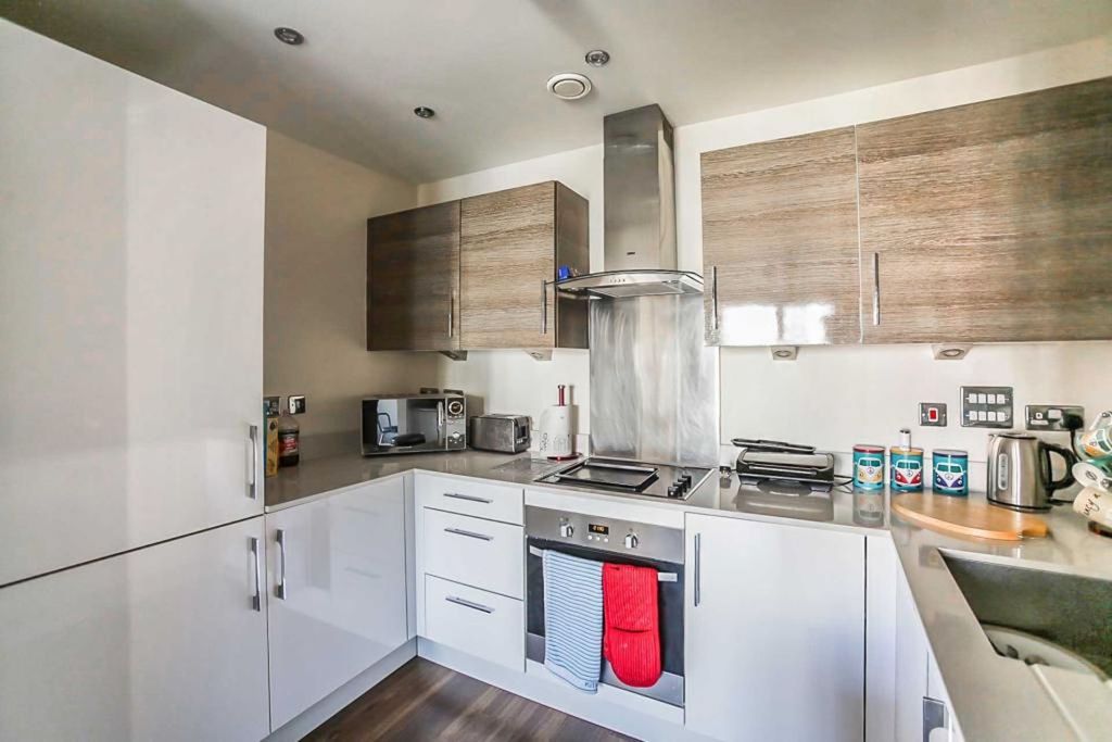Additional image 2 of 2 bed flat for salePearl Lane, Gillingham ME7