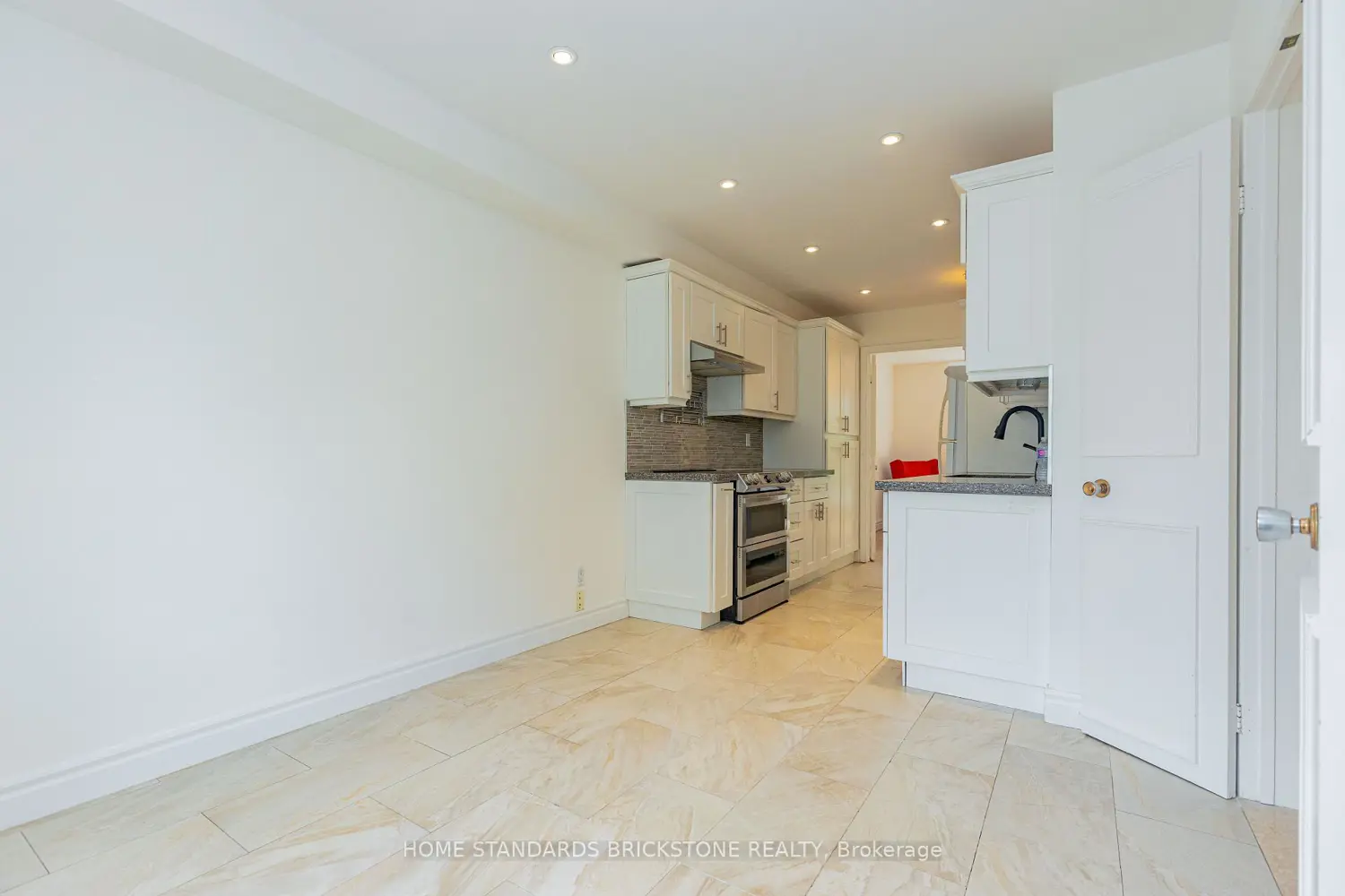 Additional image 9 of 27 Proudbank Millway 50
