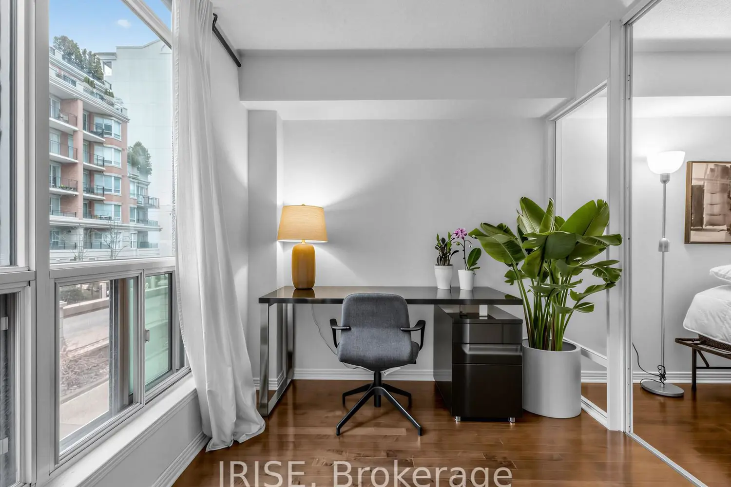 Additional image 3 of 942 Yonge Street 224