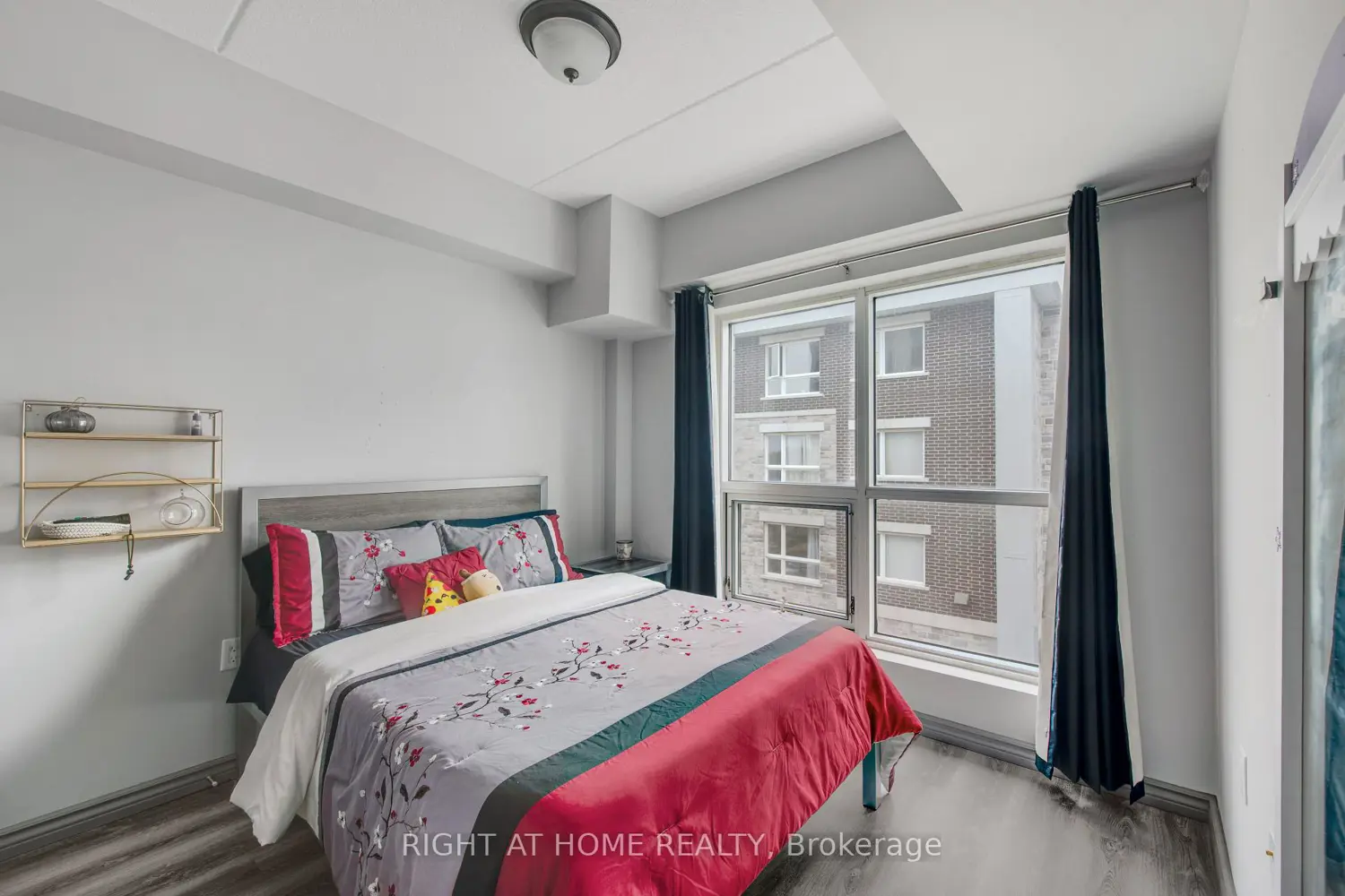 Additional image 8 of 275 Larch Street B415