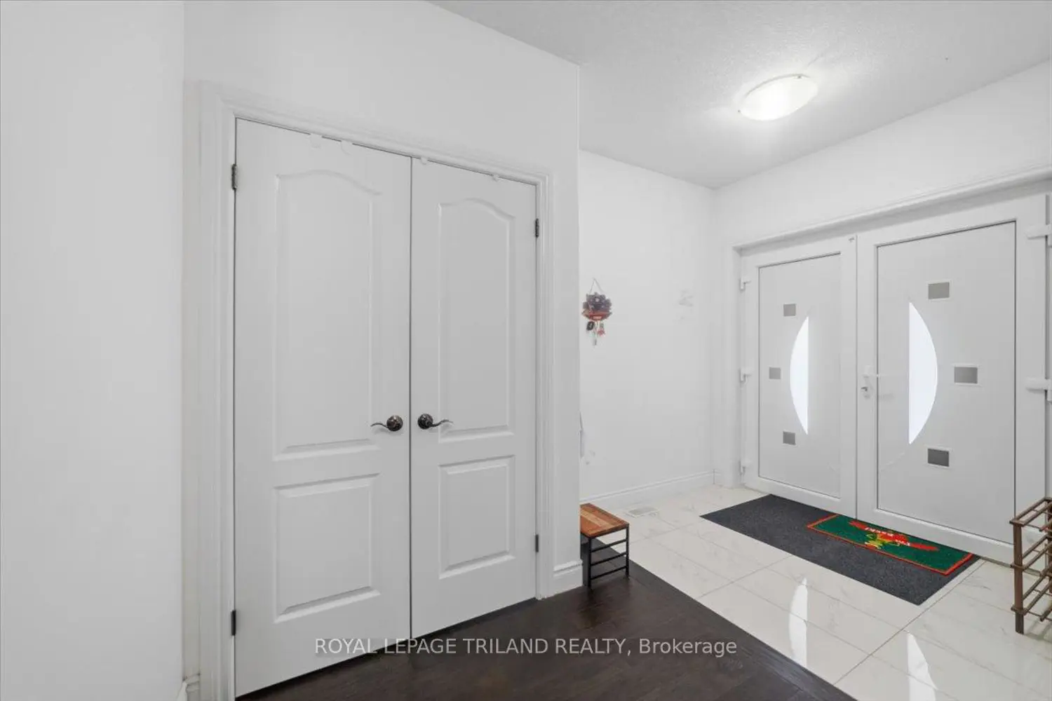 1942 Cedarpark Drive photo 2