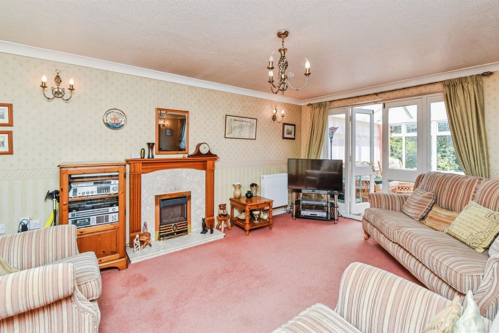 Additional image 5 of 4 bed detached house for saleJay Close, Frome BA11