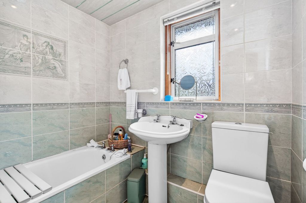 Additional image 23 of 4 bed semi-detached house for sale43 Oxgang Road, Grangemouth FK3