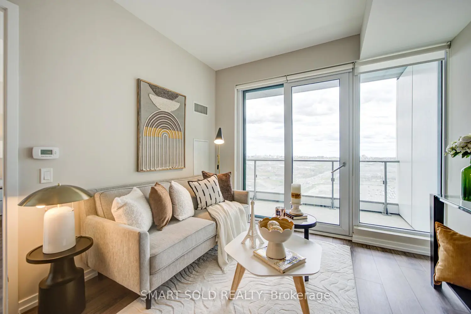 1000 Portage Parkway 1807 photo 4
