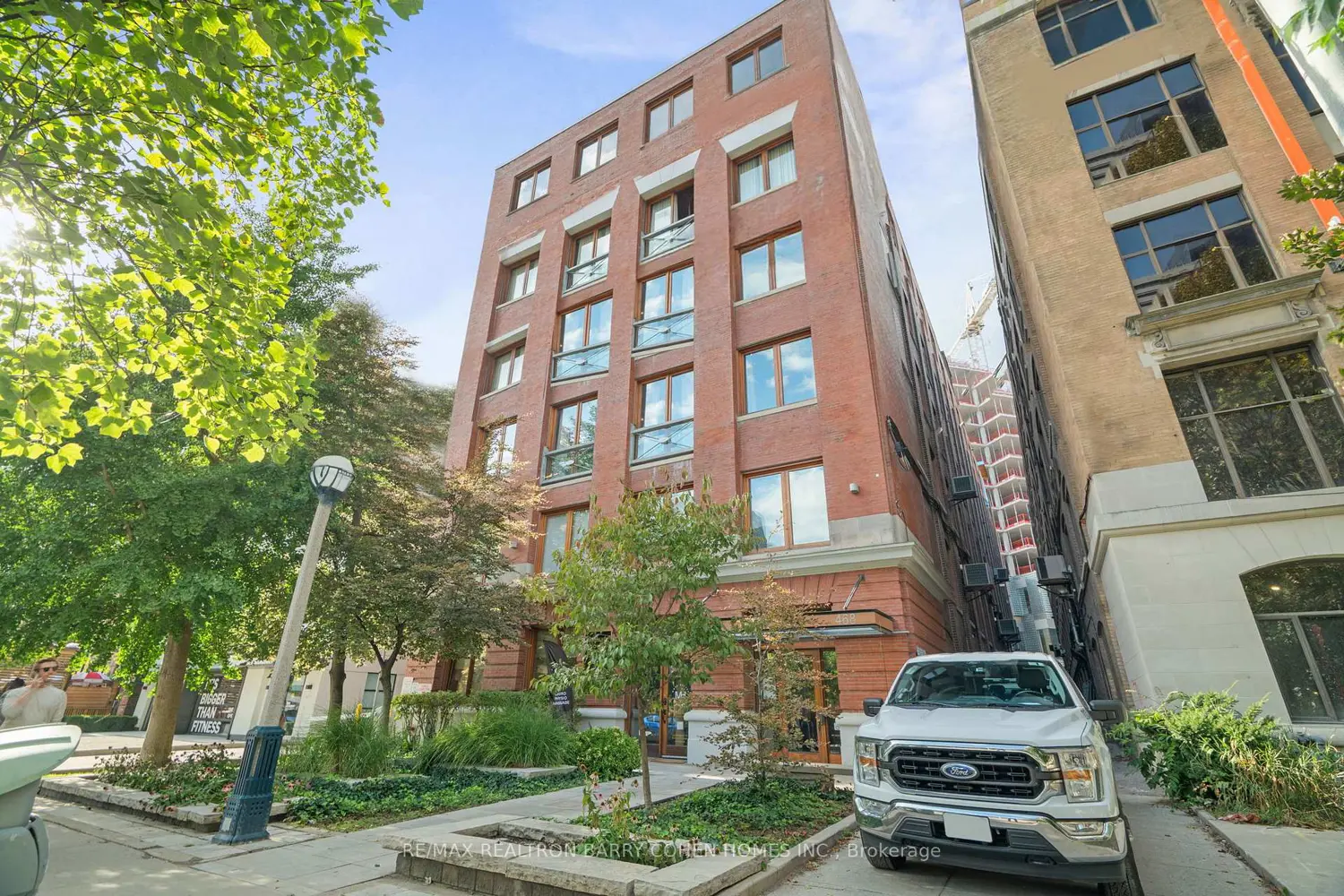 Additional image 19 of 468 Wellington Street 300