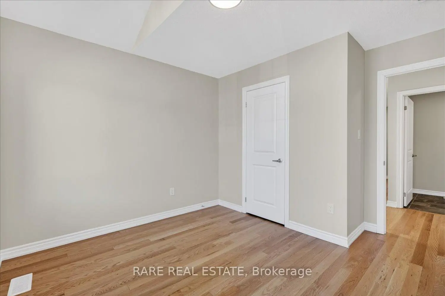 Additional image 9 of 38 Rochester Drive
