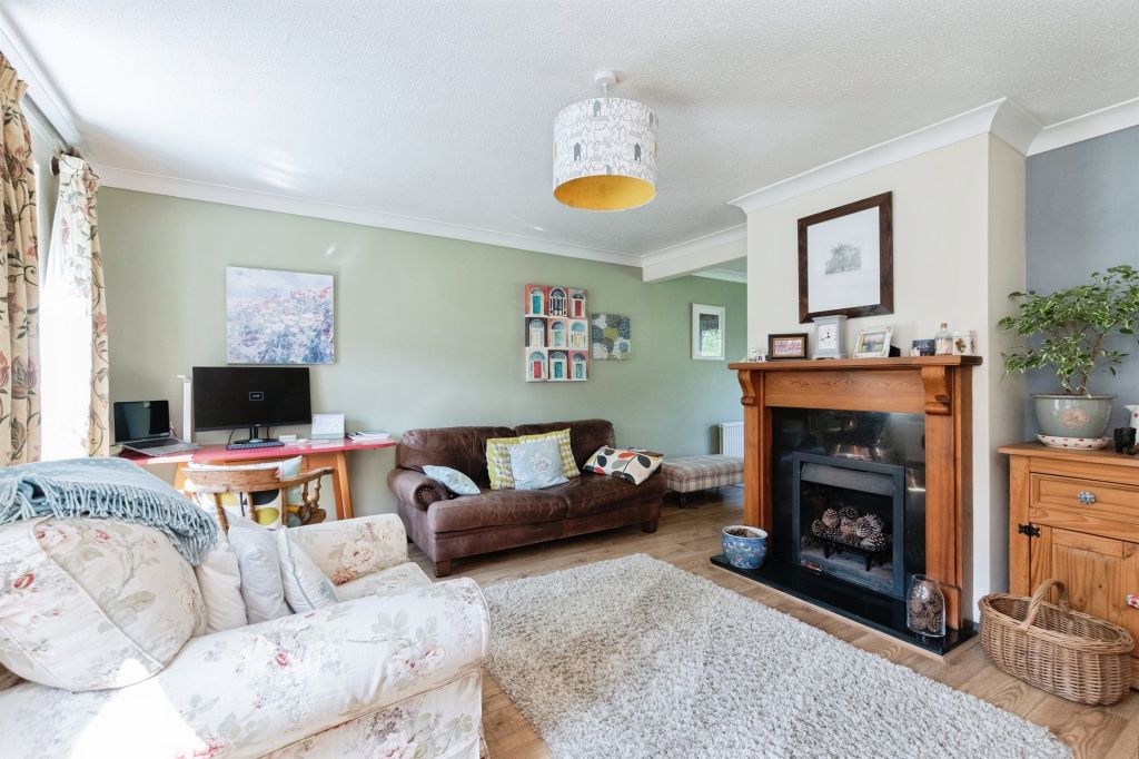Additional image 2 of 3 bed detached house for saleBridge Street, Fordingbridge SP6