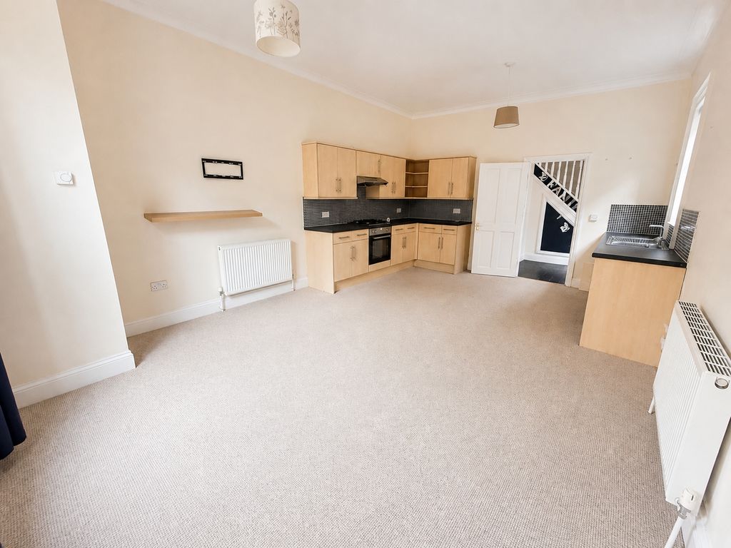 Additional image 3 of 2 bed flat for saleEleanor Street, Grimsby, Lincolnshire DN32