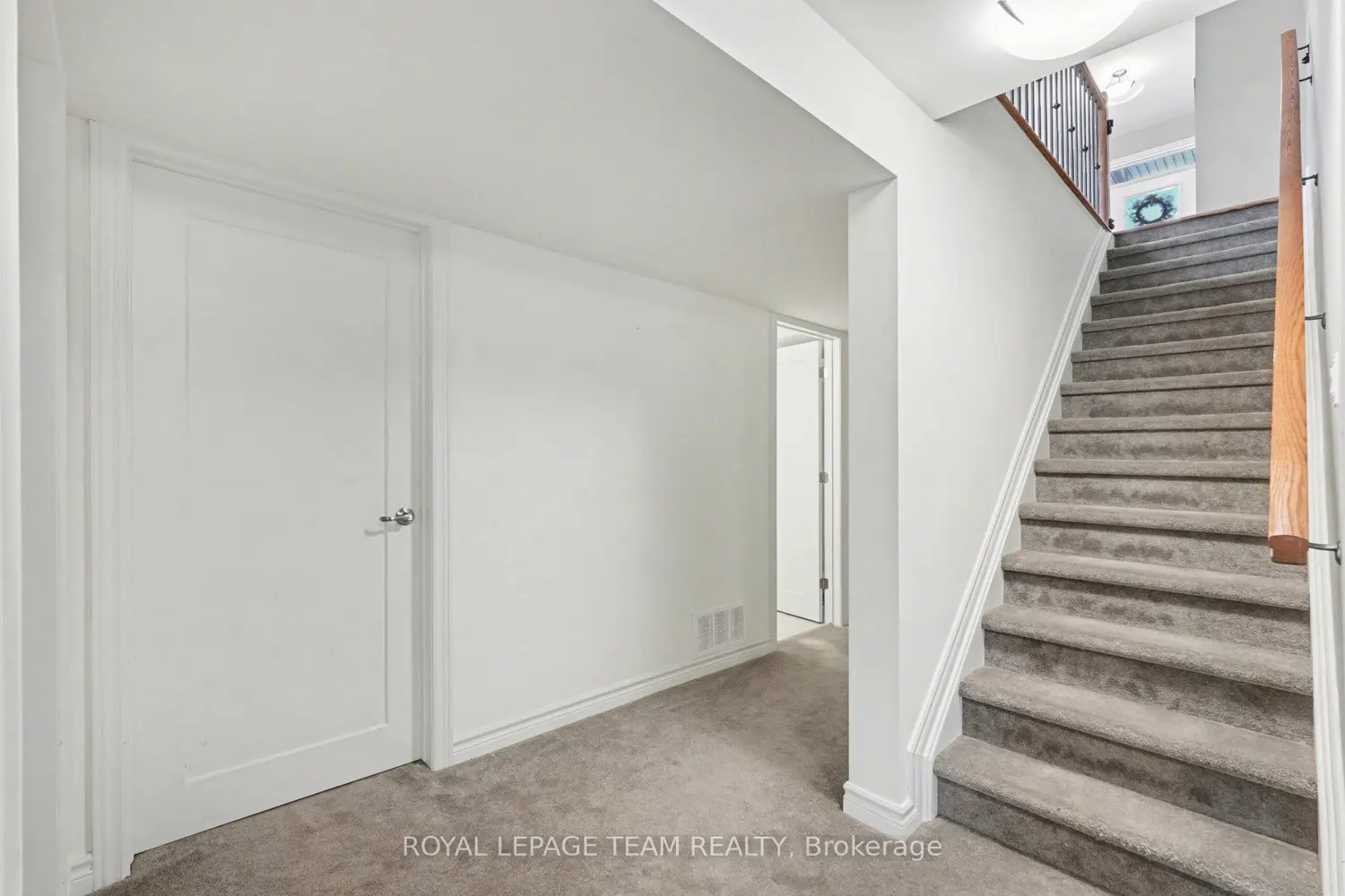 Additional image 11 of 855 Reaume Street