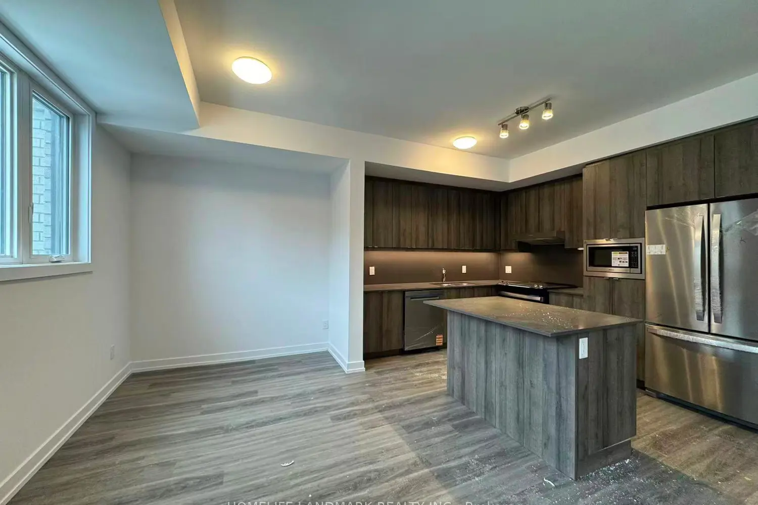 15 Kerns Lane photo 3