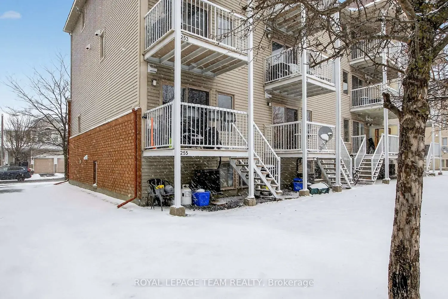 Additional image 16 of 255 Deercroft Avenue