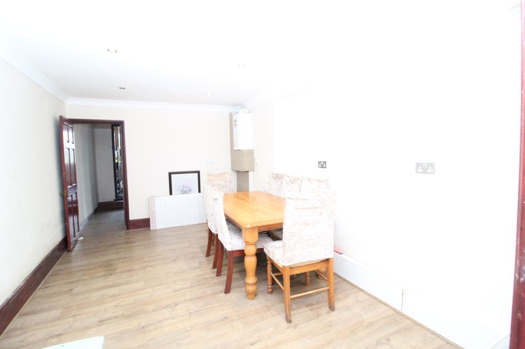 Additional image 6 of 4 bed detached house for saleNapier Road, Gillingham ME7
