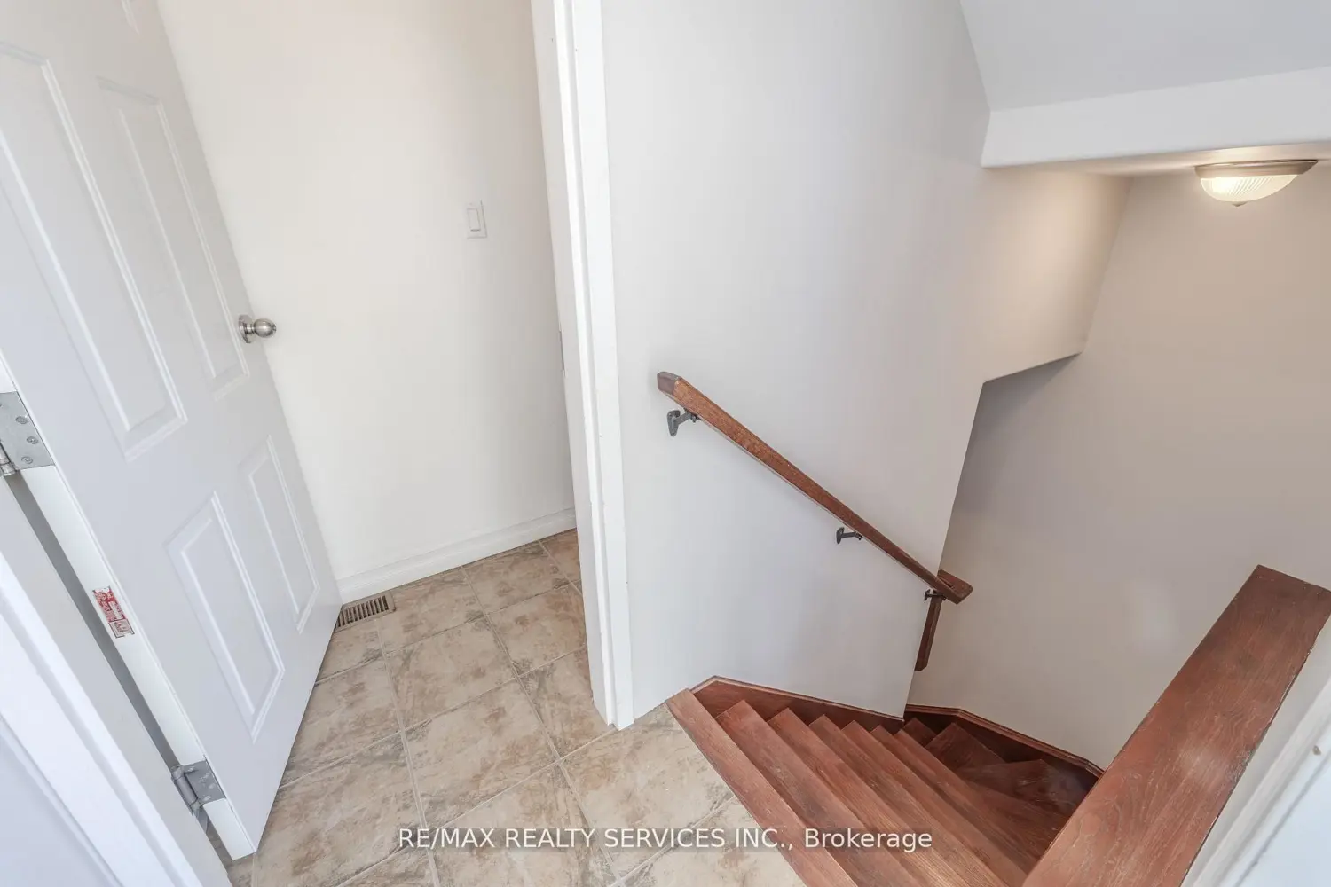Additional image 10 of 8006 Norton Street