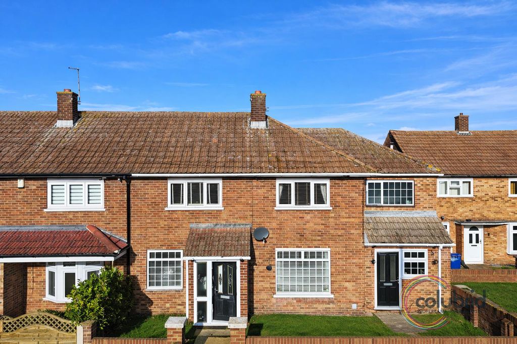 4 bed end terrace house for saleWhitmore Avenue, Grays RM16