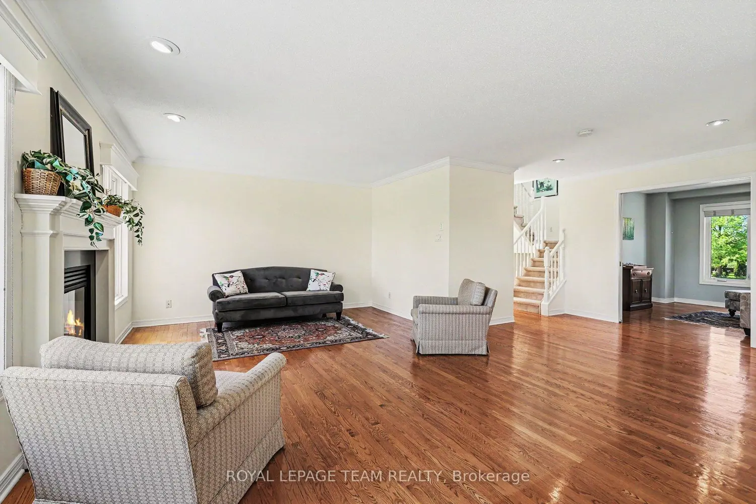 12 Catherwood Court photo 4