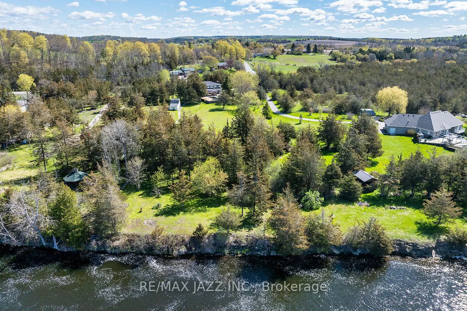 1249 Glen Miller Road photo 2