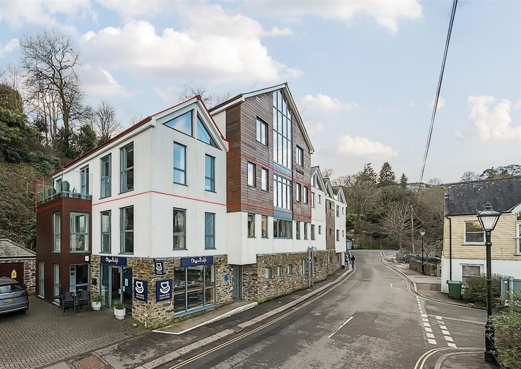 Additional image 5 of 3 bed flat for saleStation Road, Fowey PL23