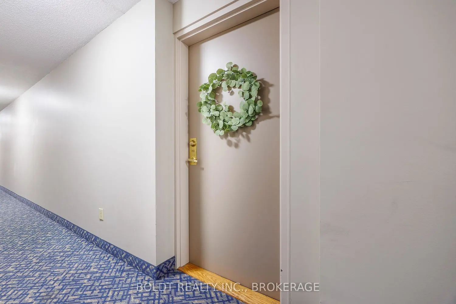 78 Roehampton Avenue 313 photo 5