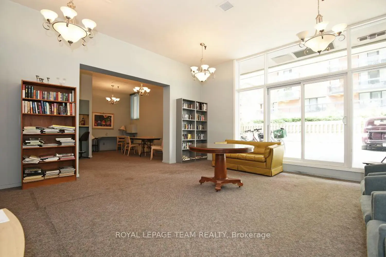 Additional image 17 of 141 Somerset Street 1004