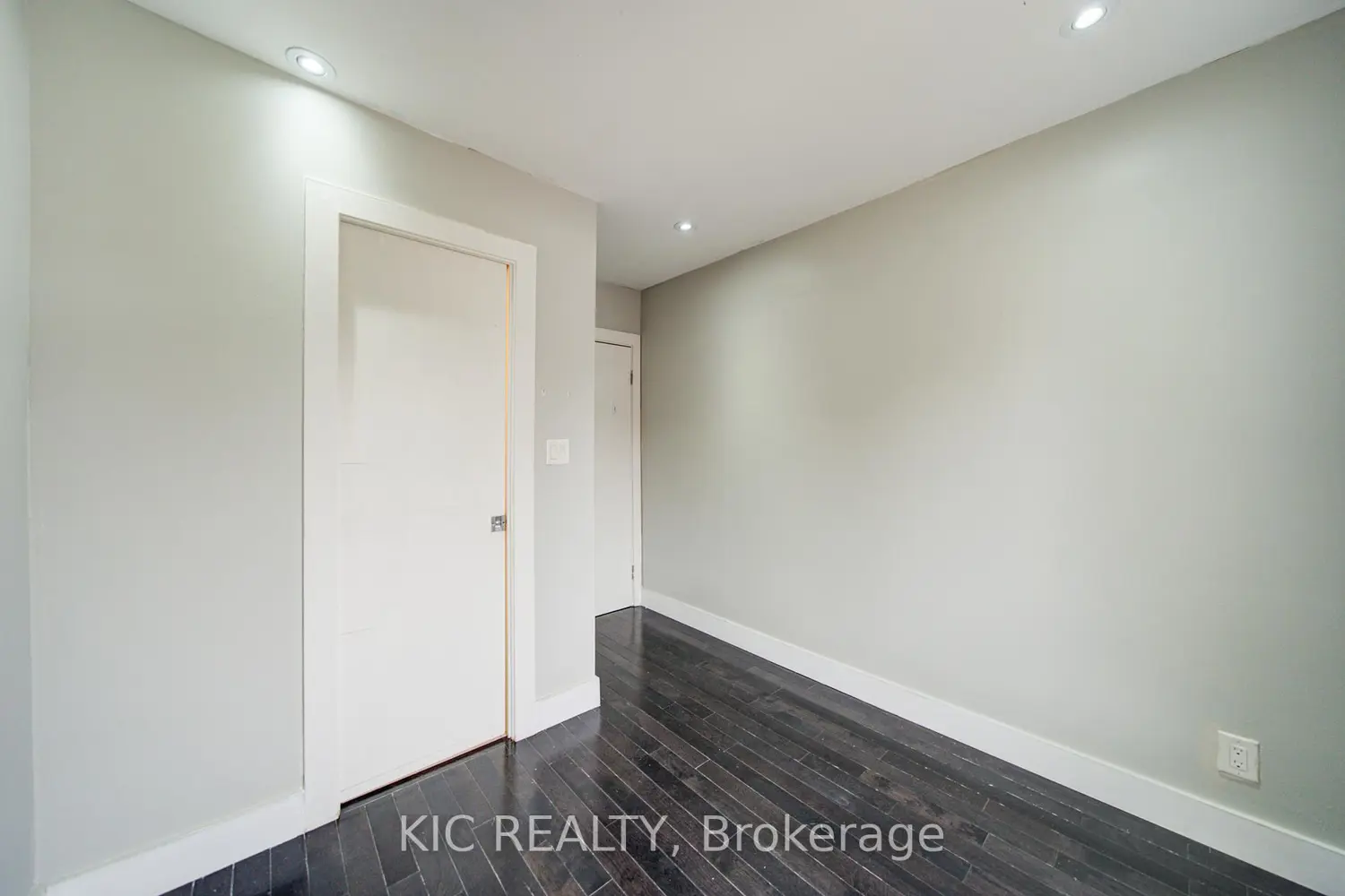 Additional image 11 of 35 Montcalm Avenue