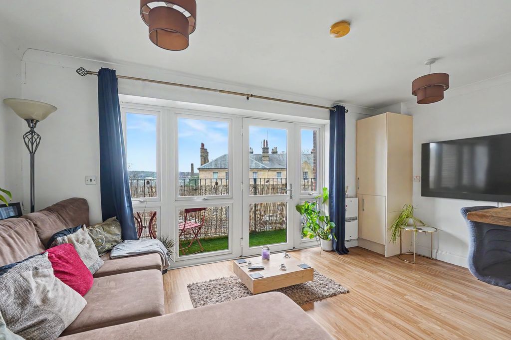 Additional image 3 of 2 bed flat for saleDock Road, Chatham ME4