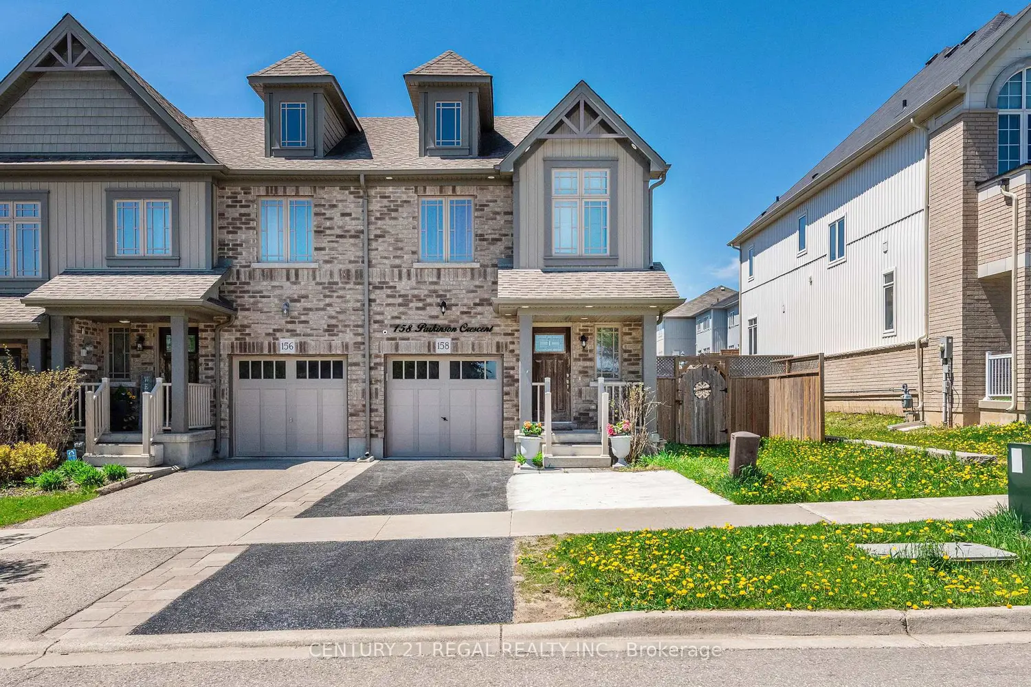 158 Parkinson Crescent