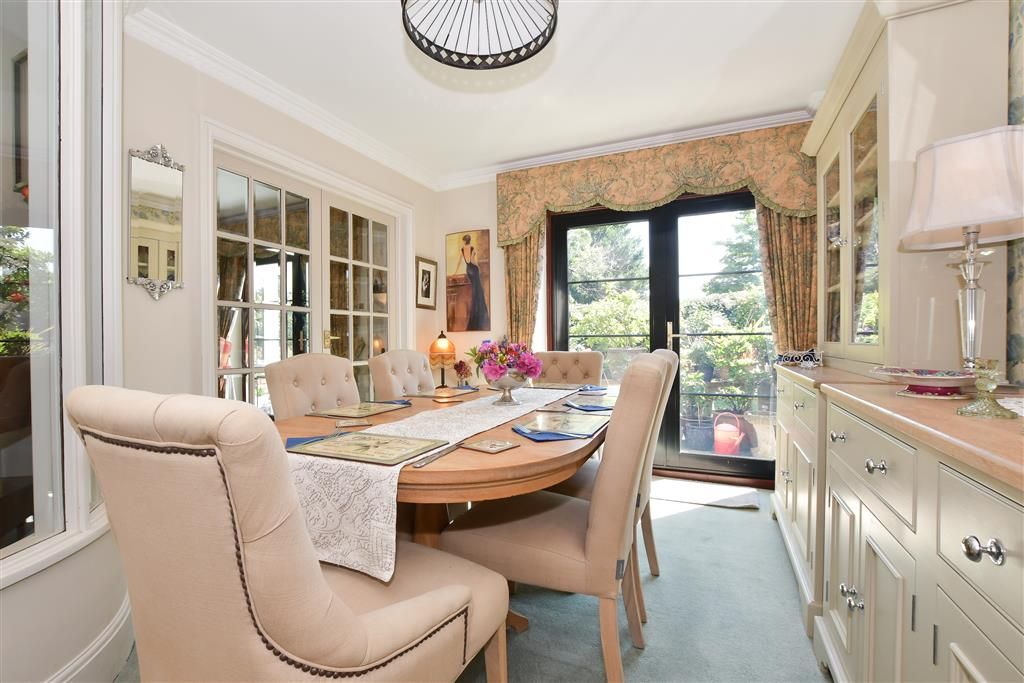 Additional image 6 of 4 bed detached house for saleLime Tree Court, Freshwater, Isle Of Wight PO40
