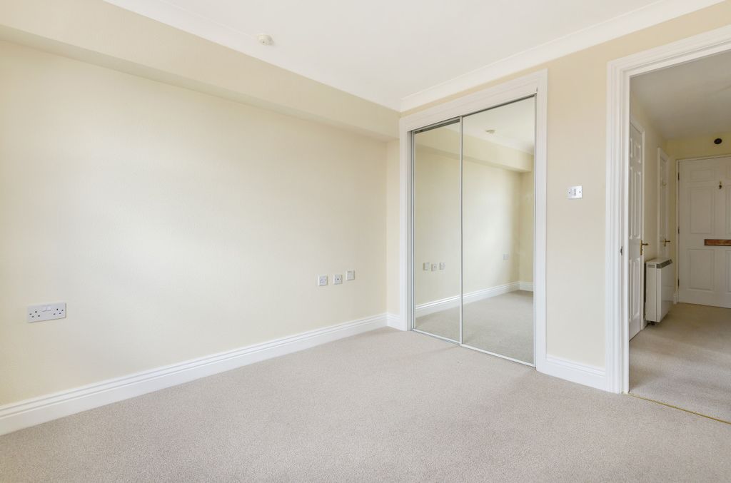 Additional image 6 of 2 bed flat for saleChurch Street, Faringdon, Oxfordshire SN7