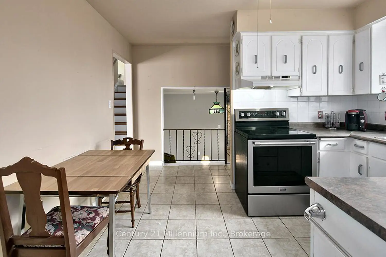 555 Spruce Street photo 3