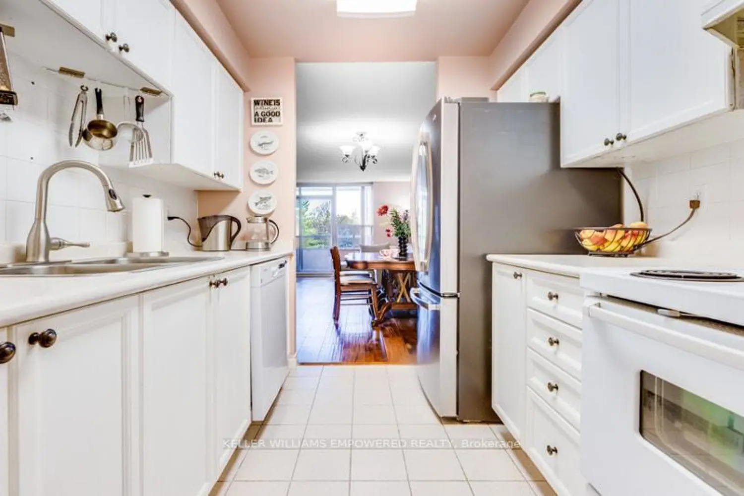 Additional image 8 of 2100 John Street 201