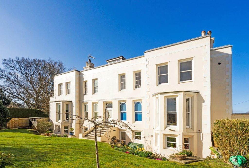 Additional image 11 of 2 bed flat for saleHigh Street, Burwash, East Sussex TN19
