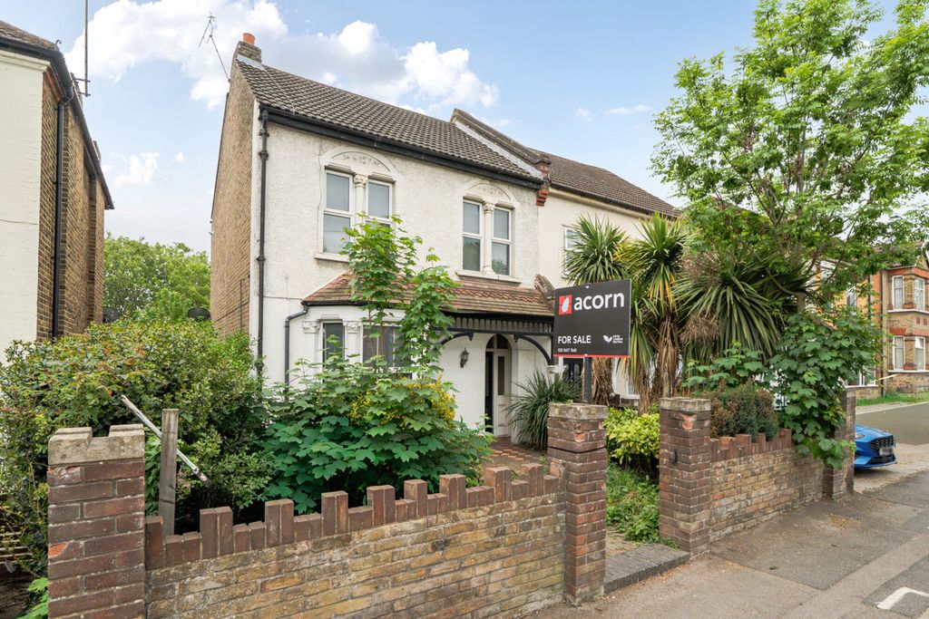 Additional image 7 of 3 bed flat for salePembroke Road, Erith DA8