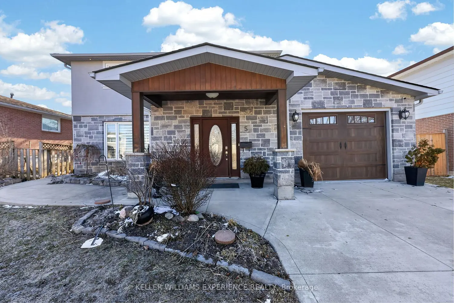5 Jills Court