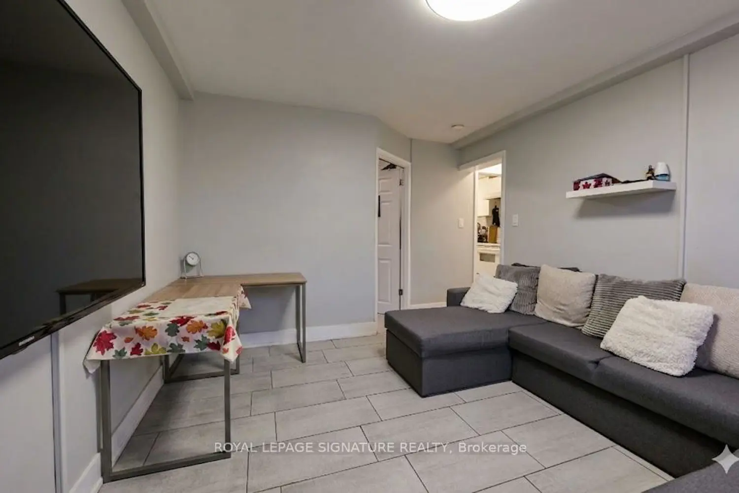 Additional image 8 of 226 Bicknell Avenue