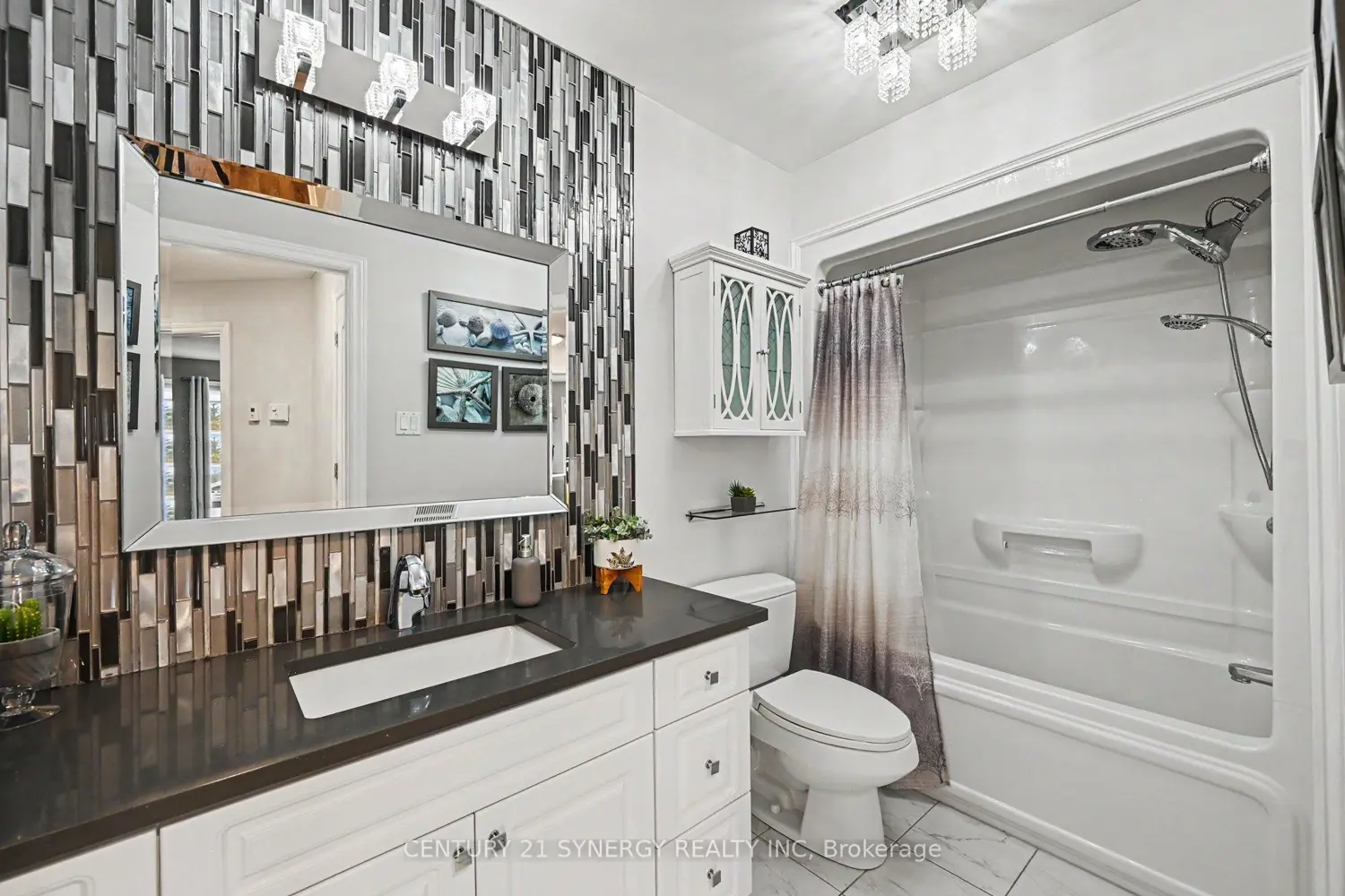 Additional image 10 of 770 Principale Street 204