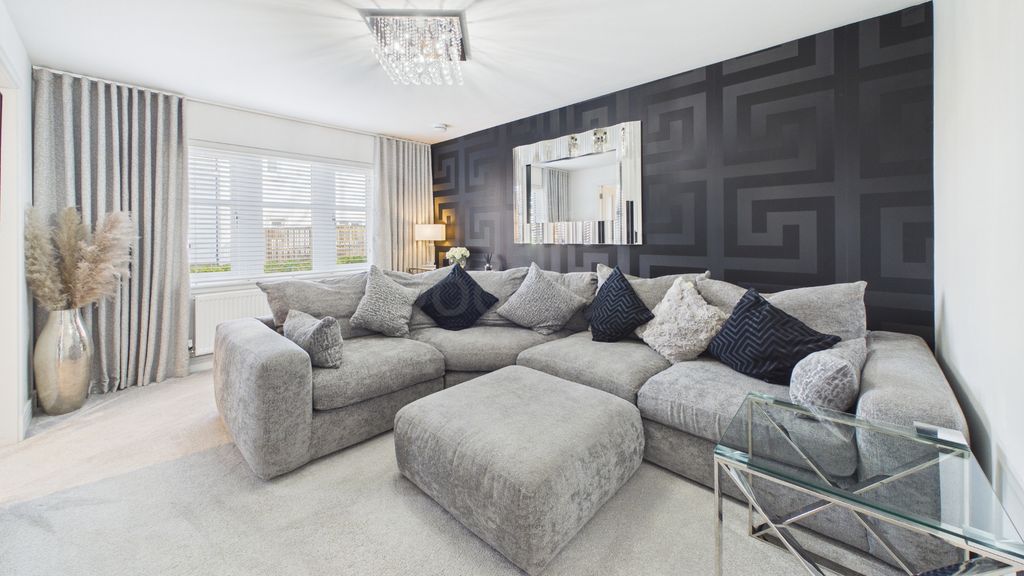 Additional image 3 of 4 bed detached house for saleCairnmaith, Erskine PA8