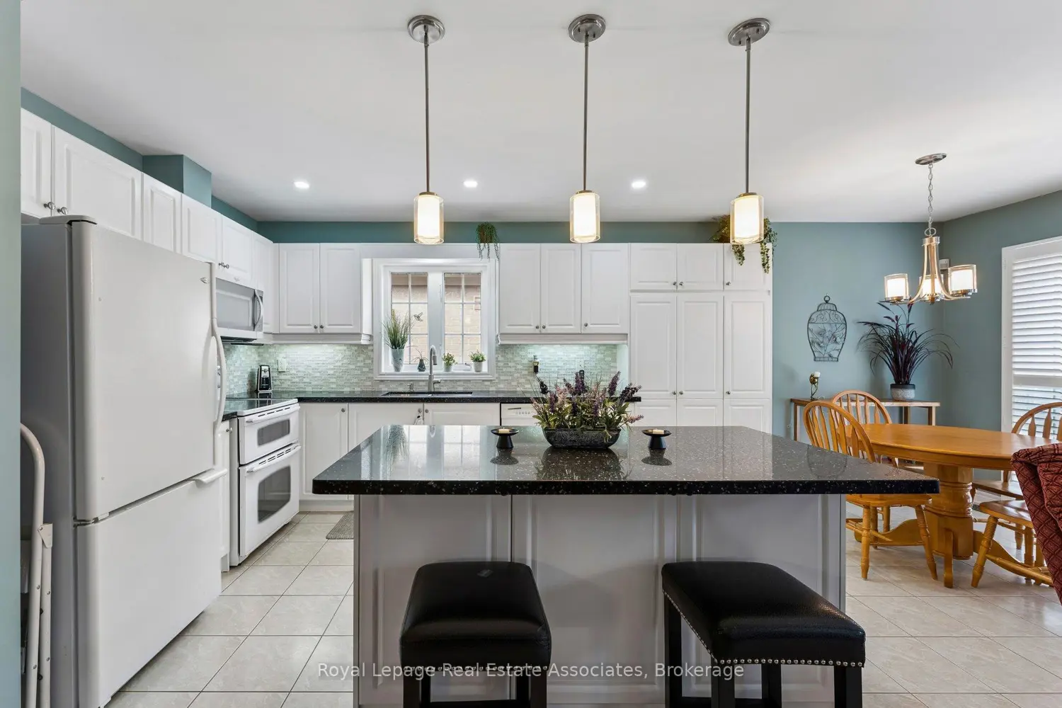 9 Falconwood Place photo 4