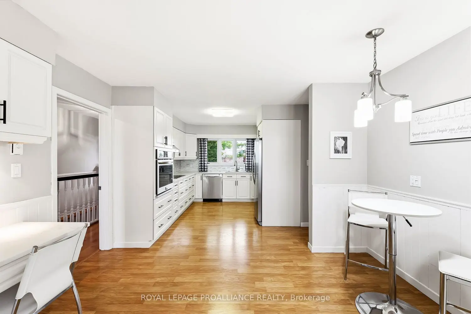 9 Dorthy Drive photo 4