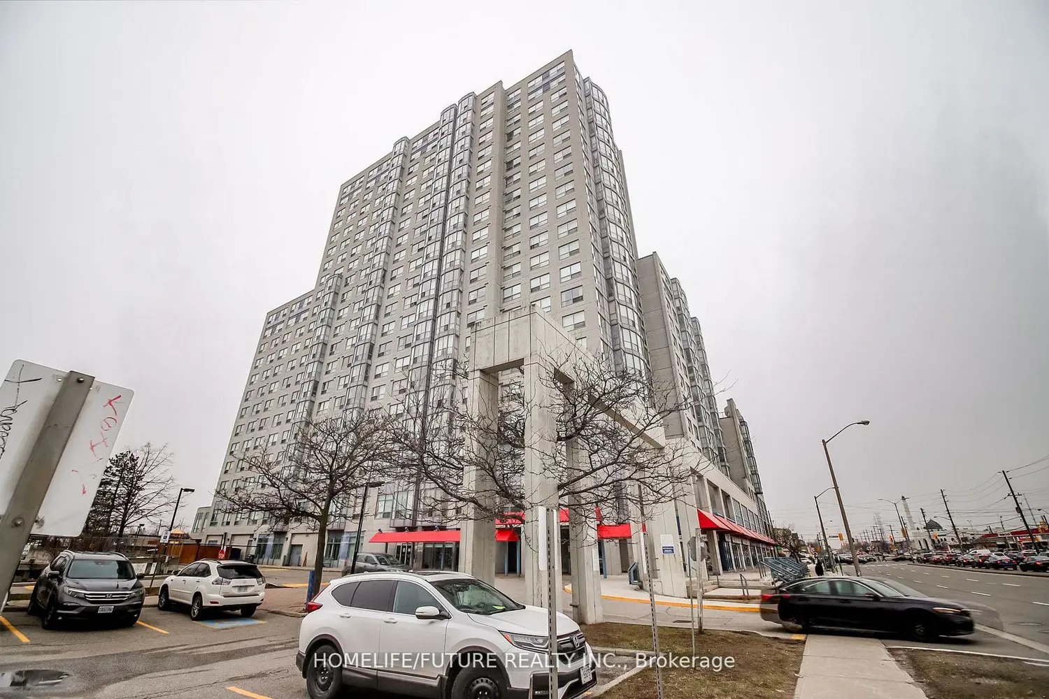 2550 Lawrence Avenue 816