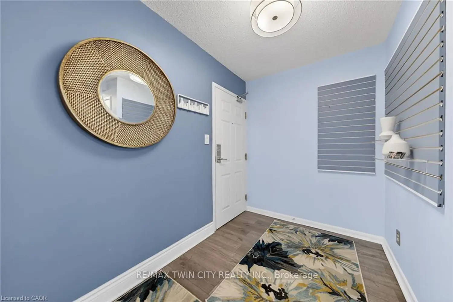 150 Queen Street 301 photo 4