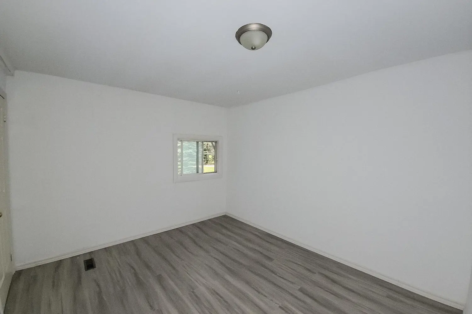 4192 Vivian Road photo 5
