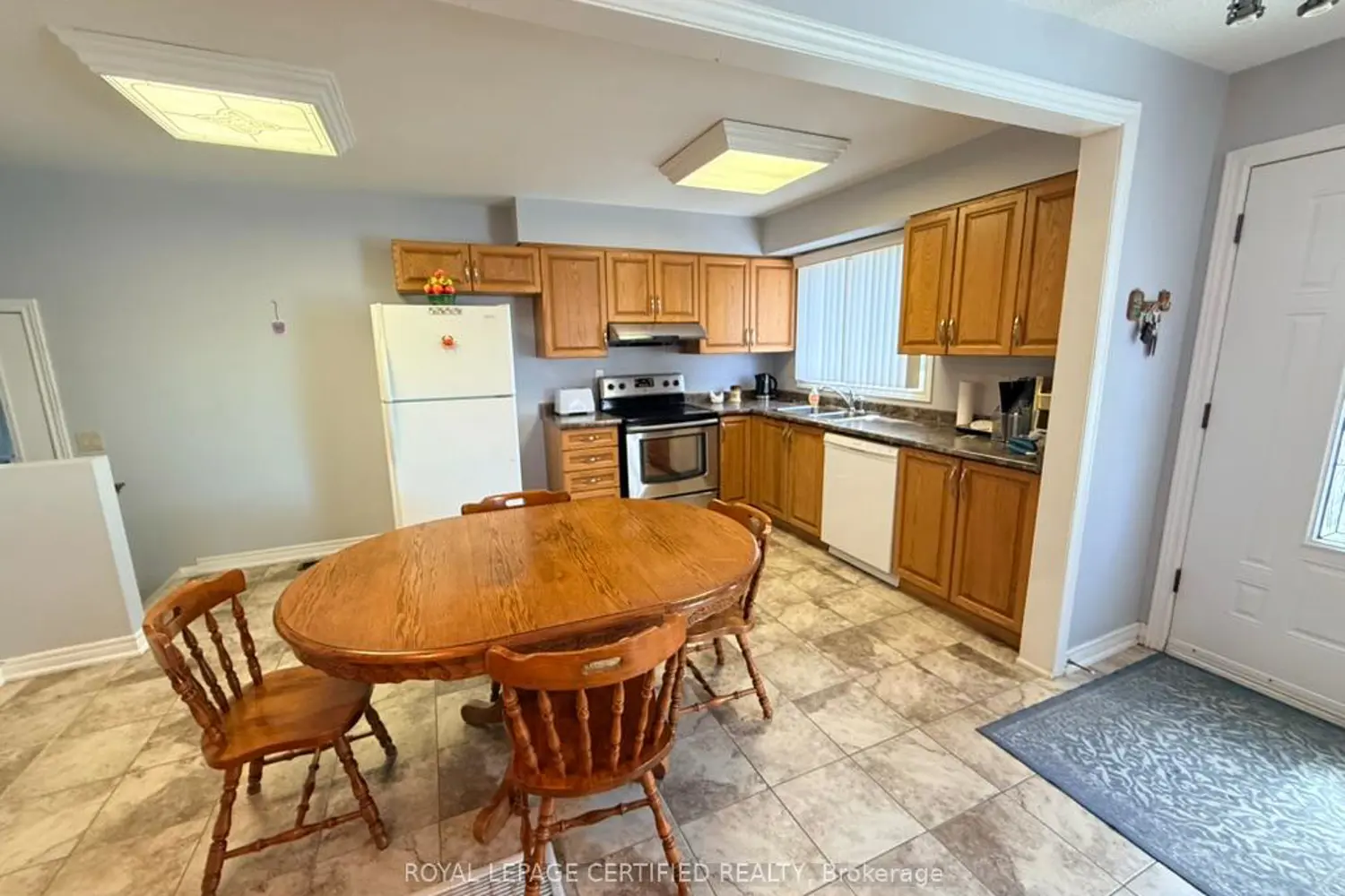 36 Watson Crescent photo 4