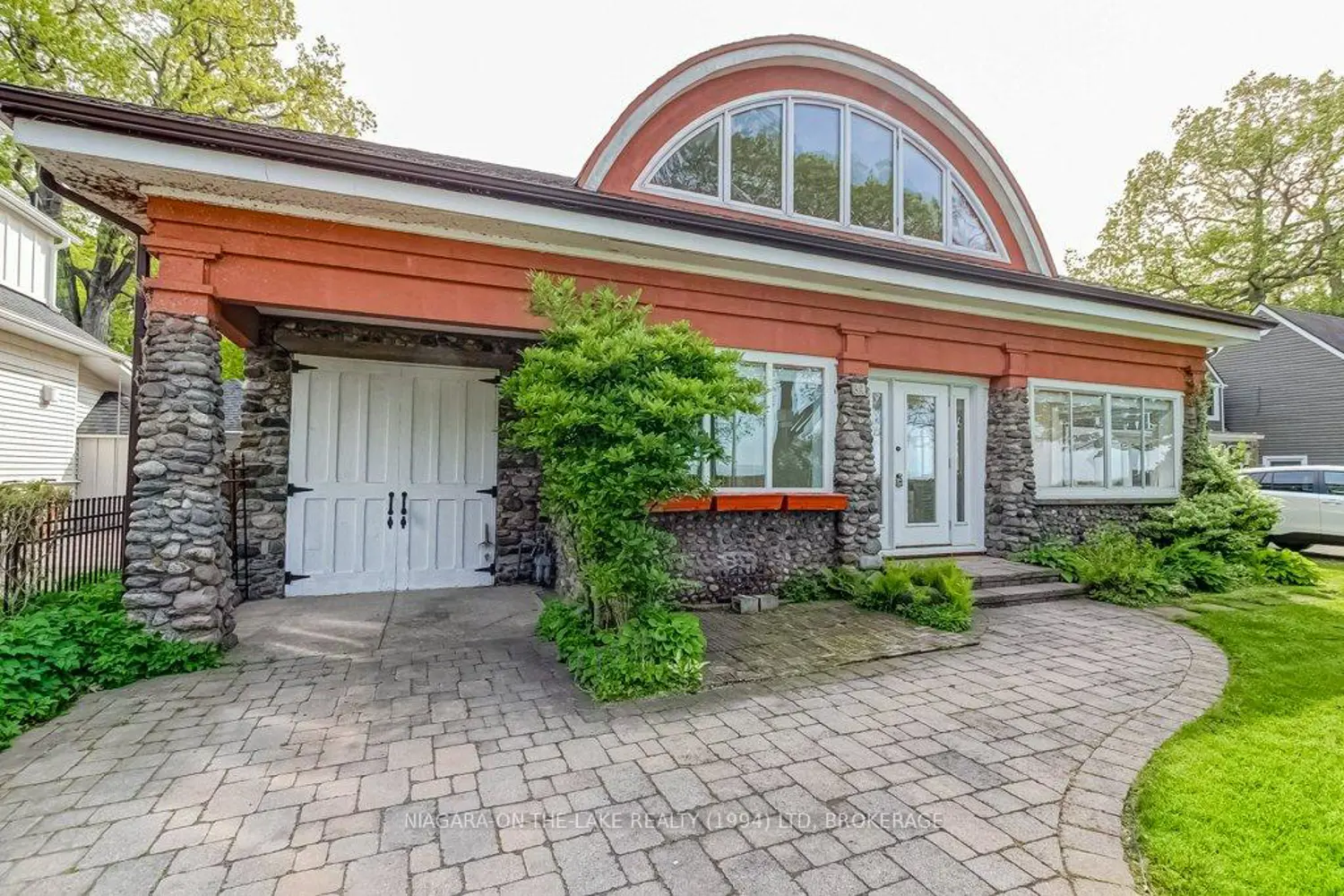 34 Vincent Avenue photo 2