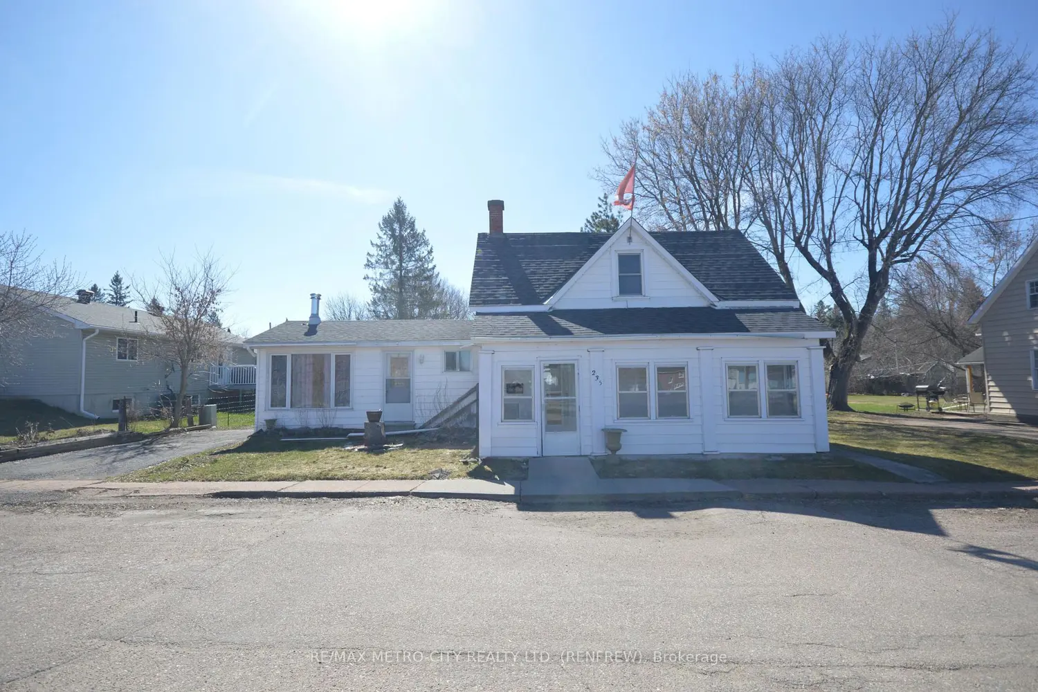 235 Renfrew Avenue