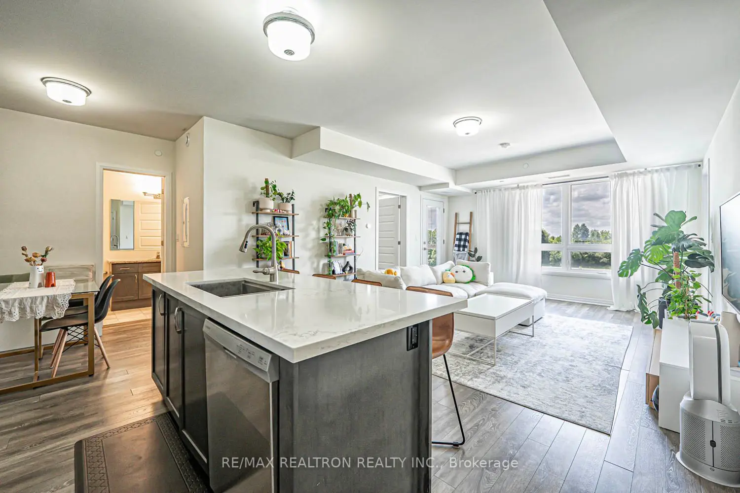 58 Adam Sellers Street 407